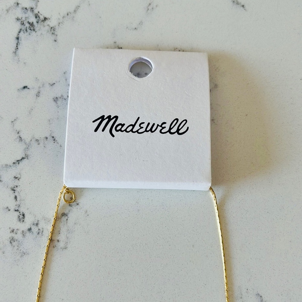 Madewell Shell Seed Bead woman’s Necklace - Picture 8 of 11